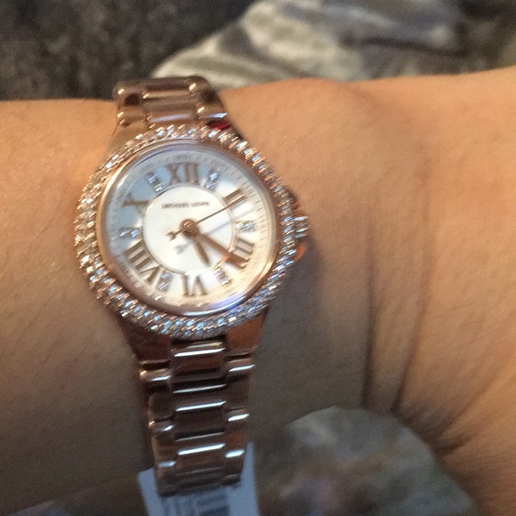💯Authentic - MK Michael Kors watch with bracelet - Picture 7 of 13